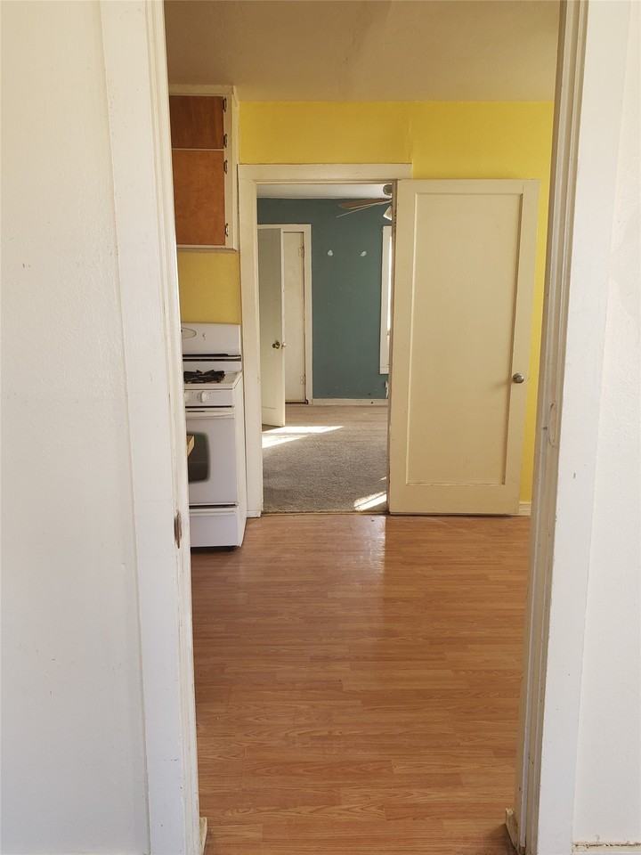 751 E North 12th St #749 - Photo 3 of 8