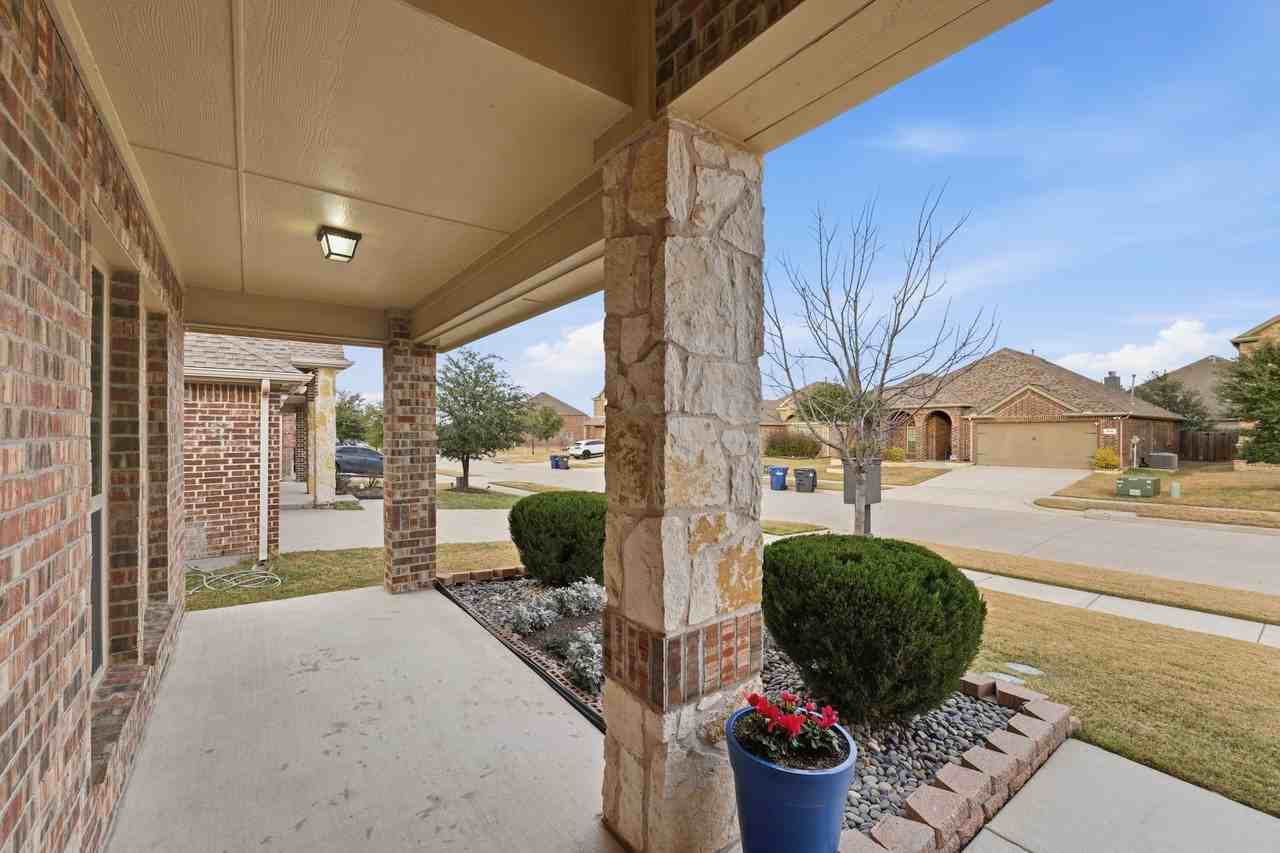316 Rocky Pine Rd - Photo 3 of 38