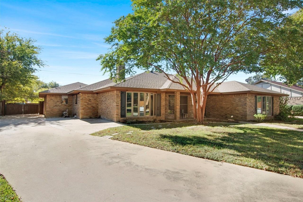 4209 Capilla St - Photo 3 of 40