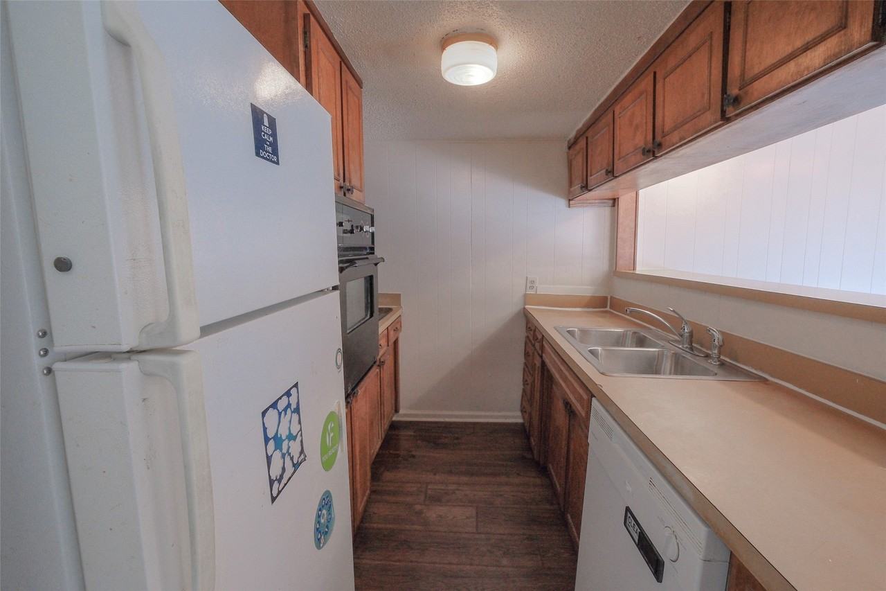 6317 Granbury Rd #6321 - Photo 7 of 17