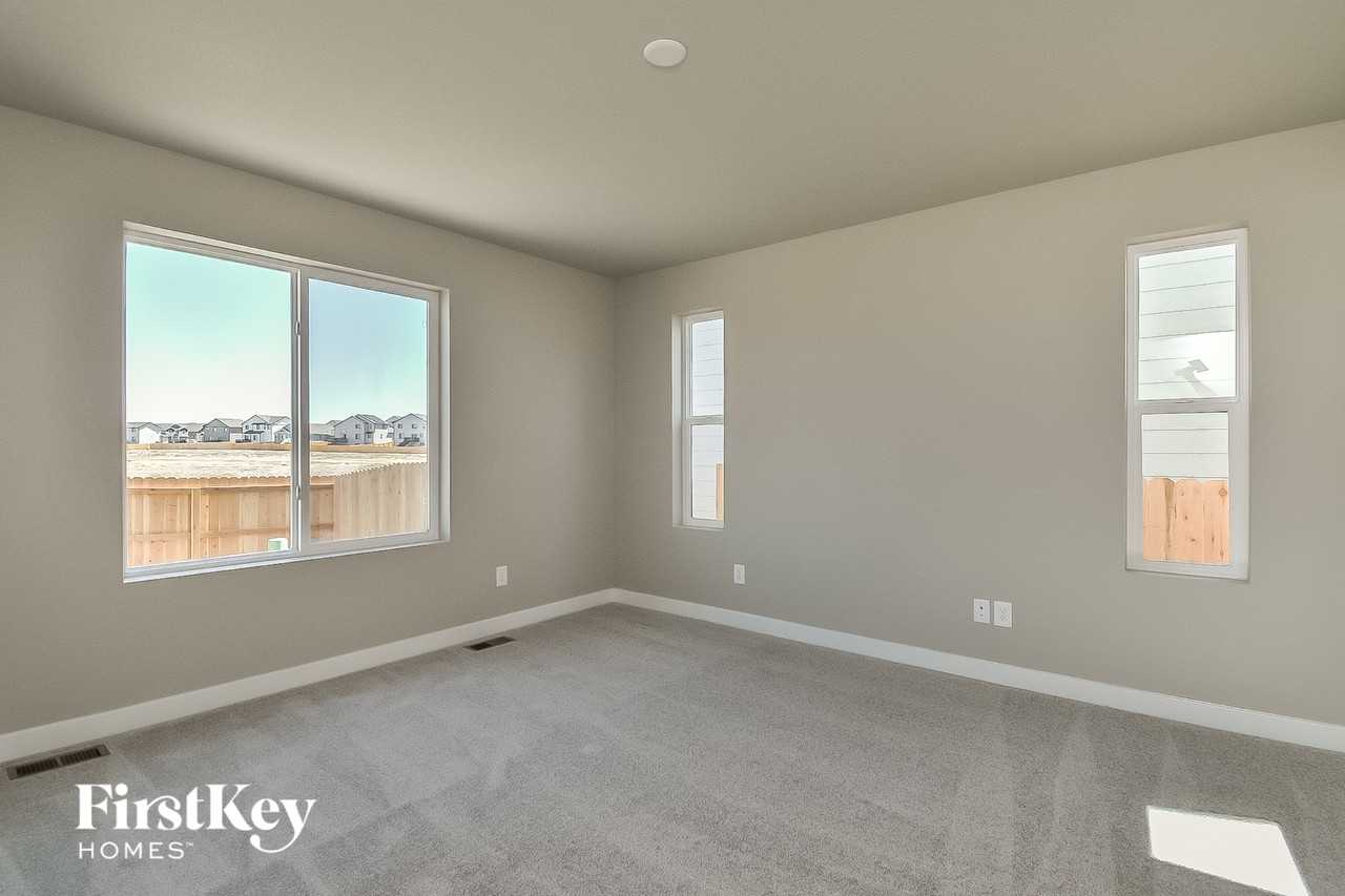 10718 Luneth Dr - Photo 2 of 15