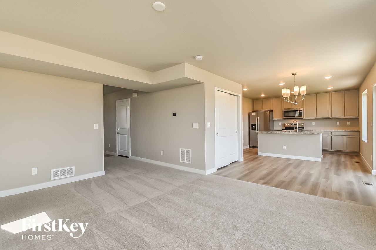 10718 Luneth Dr - Photo 3 of 15