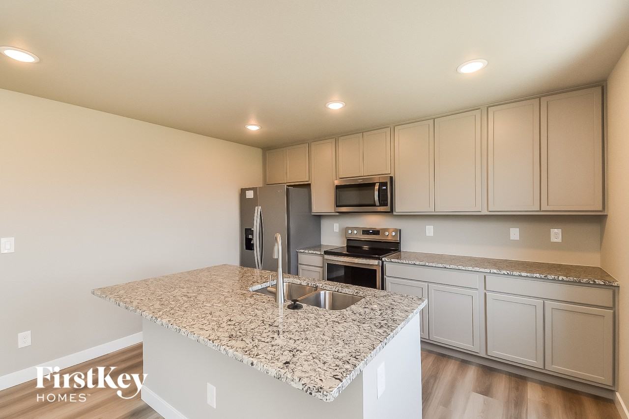 10718 Luneth Dr - Photo 5 of 15
