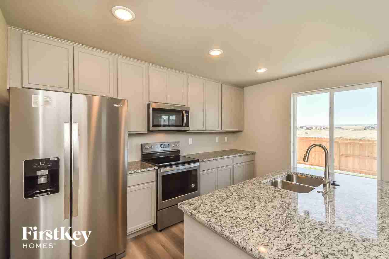 10718 Luneth Dr - Photo 6 of 15