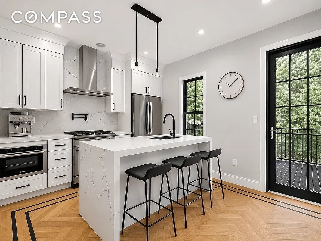 1373 Park Pl #2 - Photo 3 of 10
