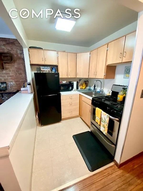 61 Lexington Ave #2A - Photo 4 of 6