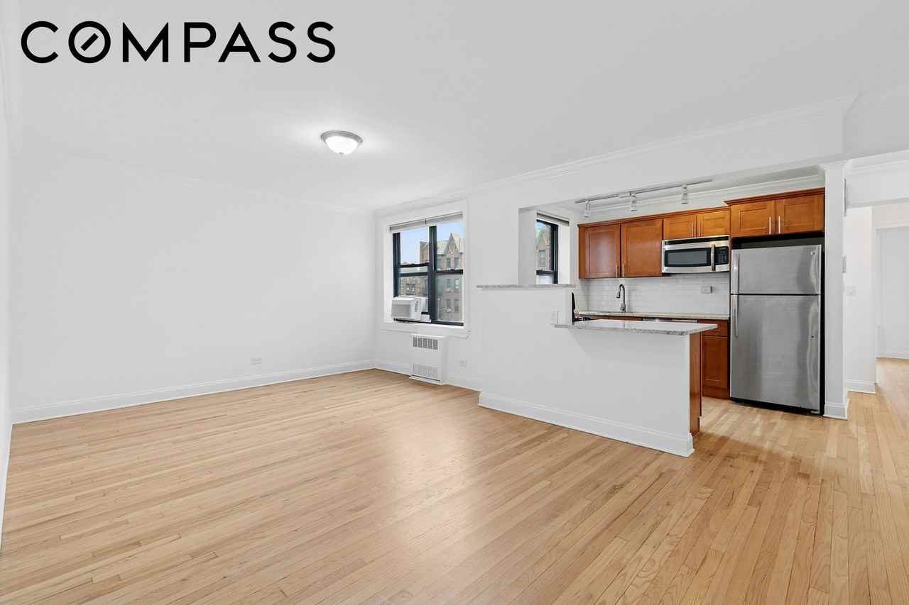 4501 Broadway #4G - Photo 2 of 14