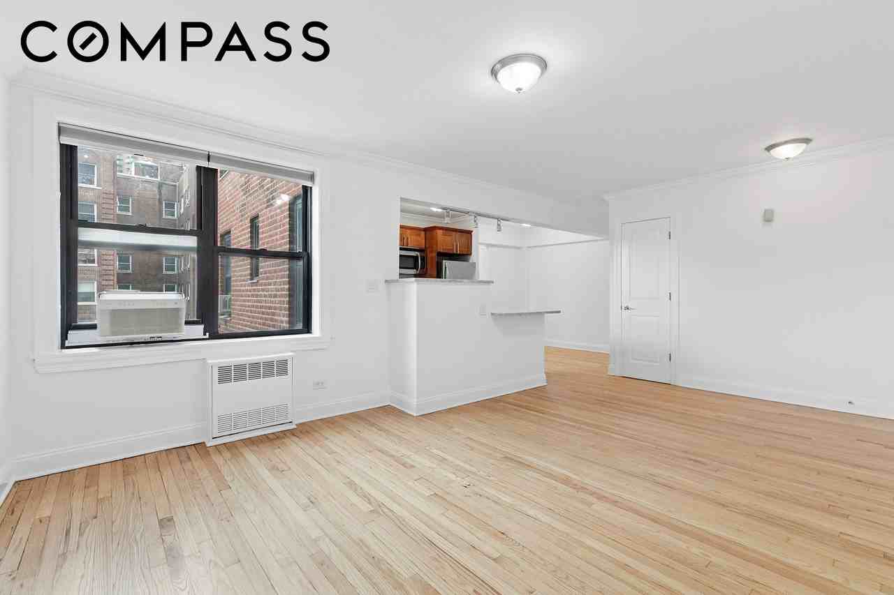 4501 Broadway #4G - Photo 4 of 14