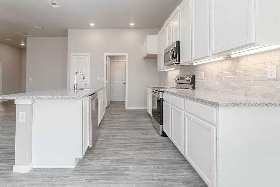 1912 S County Road 1118 - Photo 6 of 19