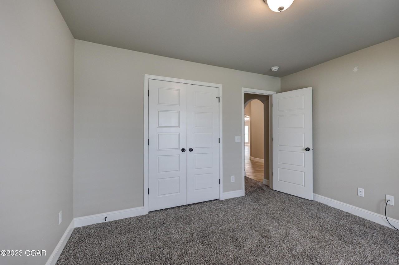 2030 Mardale Cir - Photo 4 of 29