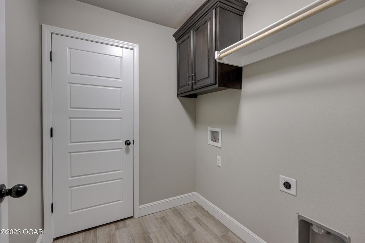 2030 Mardale Cir - Photo 5 of 29
