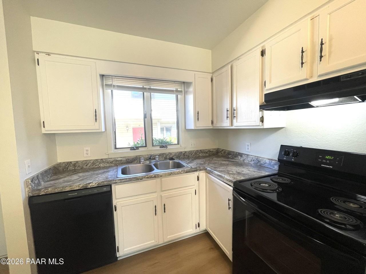 1230 Stetson Rd #10 - Photo 5 of 11