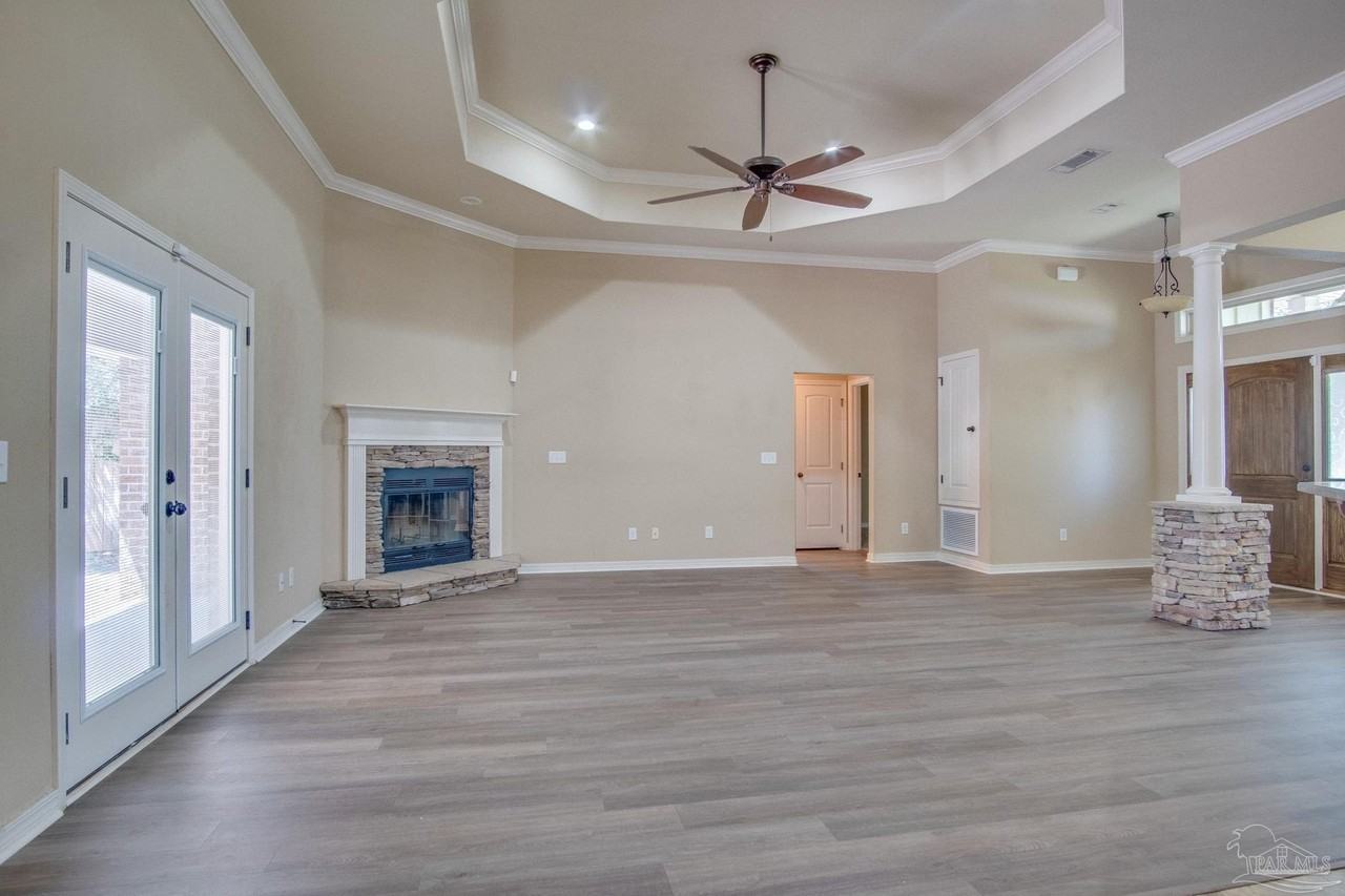 5485 Tucker Cir - Photo 5 of 34