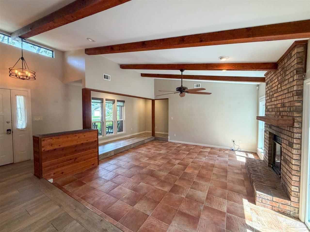 7707 Beechwood Dr - Photo 4 of 34