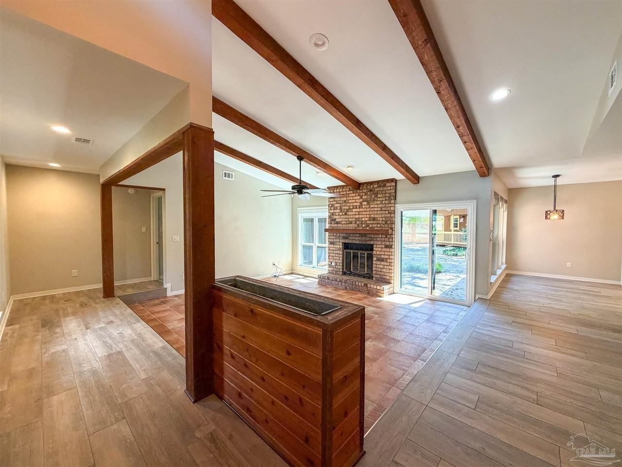 7707 Beechwood Dr - Photo 5 of 34