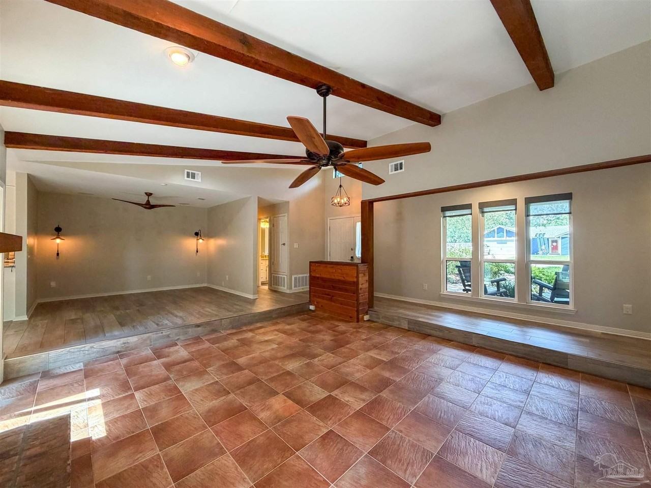 7707 Beechwood Dr - Photo 7 of 34