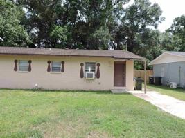 featured image of 2116 Eliasberg St