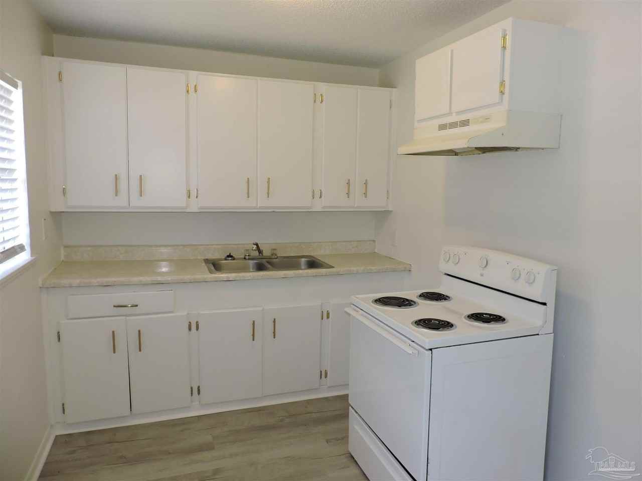 2116 Eliasberg St - Photo 7 of 13