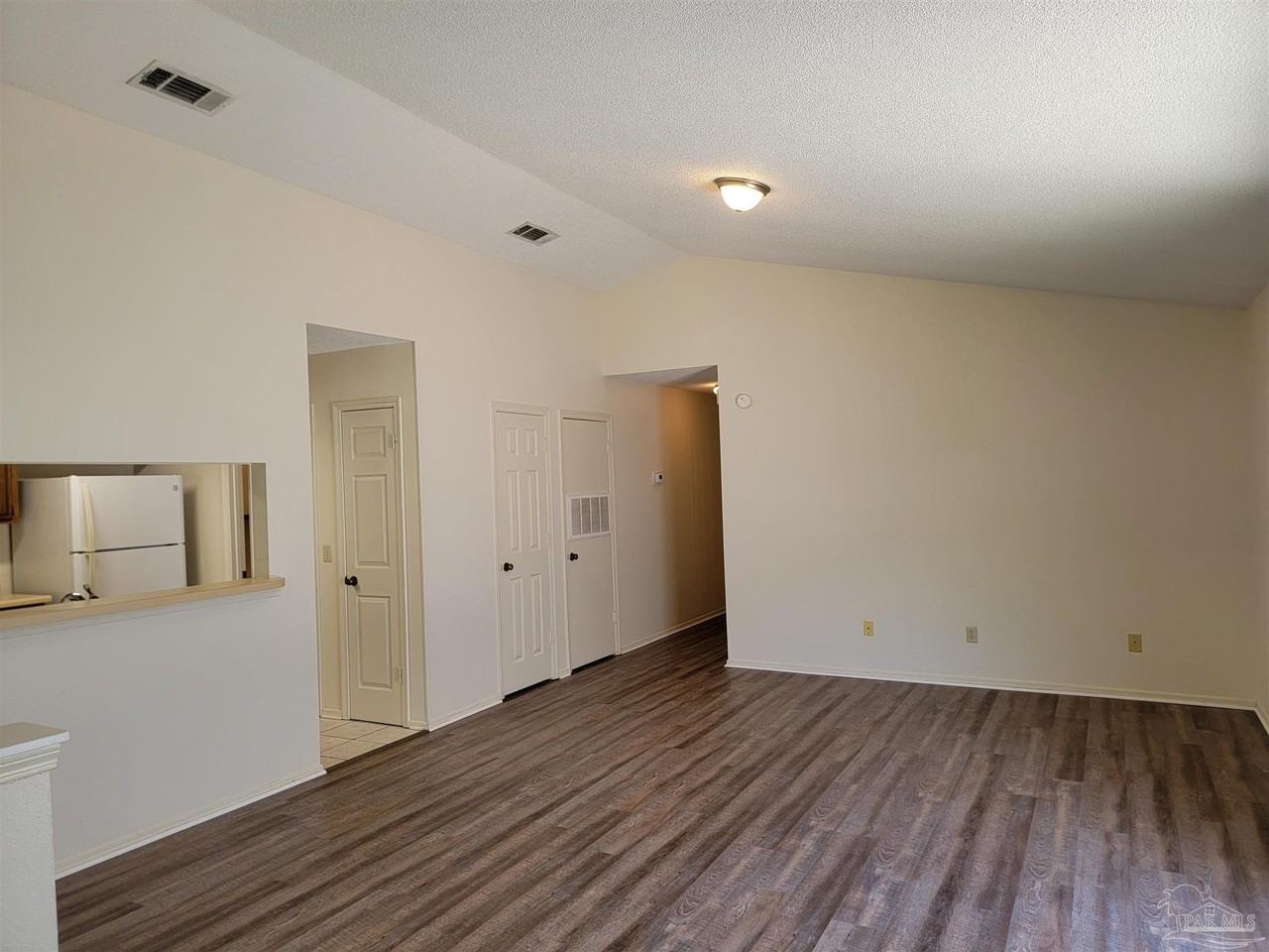 8146 Treetop Ln - Photo 3 of 11
