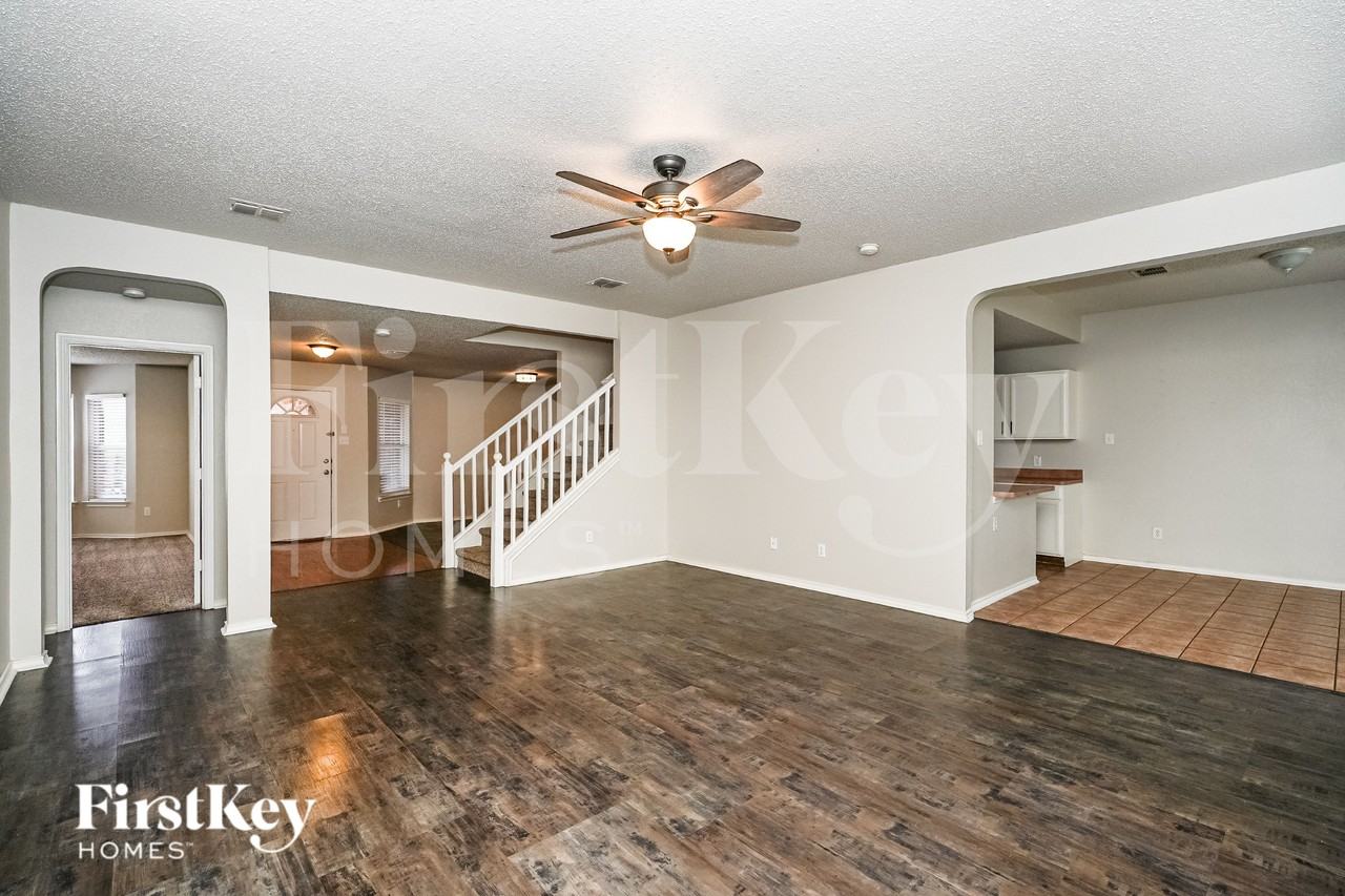 5293 Chessie Cir - Photo 5 of 20