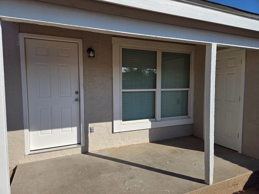 121 N Glenwood Dr #B - Photo 3 of 21