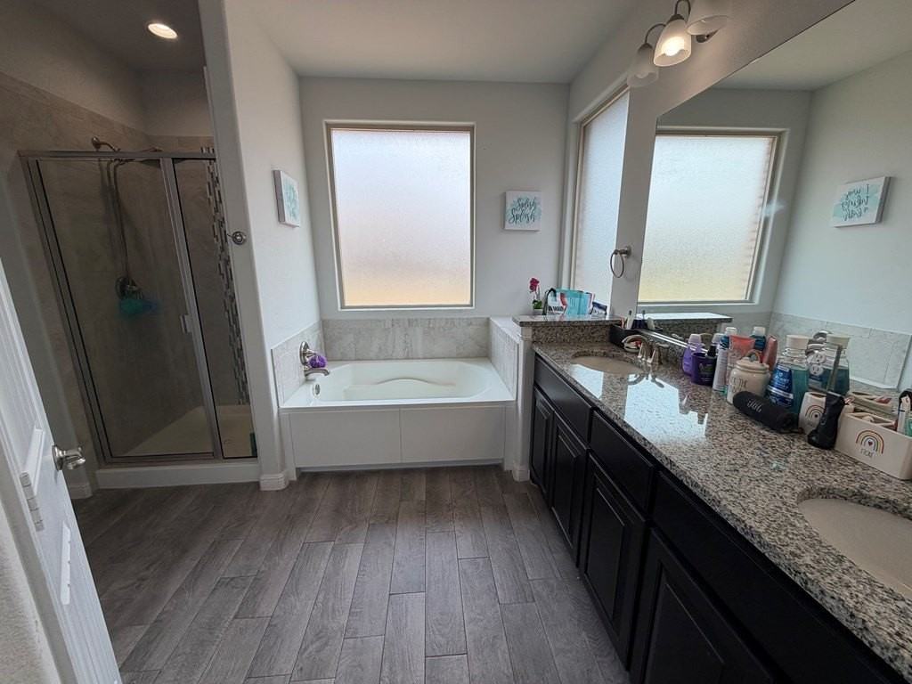 1612 Laguna Meadows Trl - Photo 5 of 10
