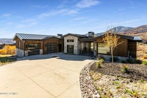 featured image of 1673 W Centaur Ct