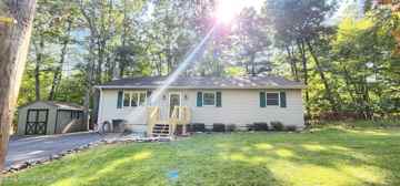 featured image of 725 Rosewood Rd E