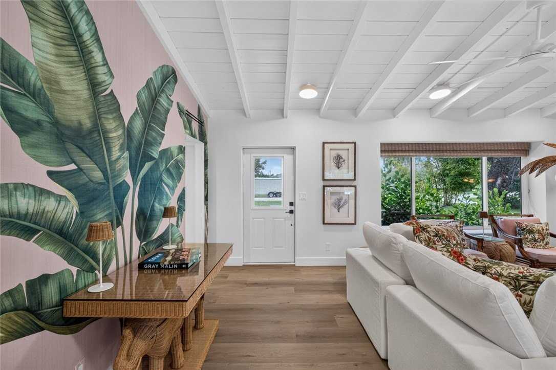 524 Live Oak Rd - Photo 3 of 36