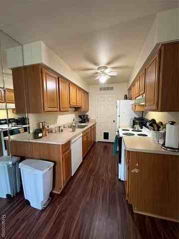 3136 Hidden Ridge Dr - Photo 7 of 17