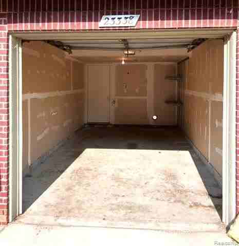 23338 Poplar Dr - Photo 5 of 18