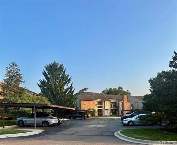 20721 Indian Creek Dr - Photo 2 of 21