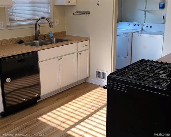 7297 Floral St - Photo 3 of 17