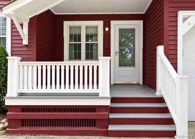 229 Linden St - Photo 5 of 27