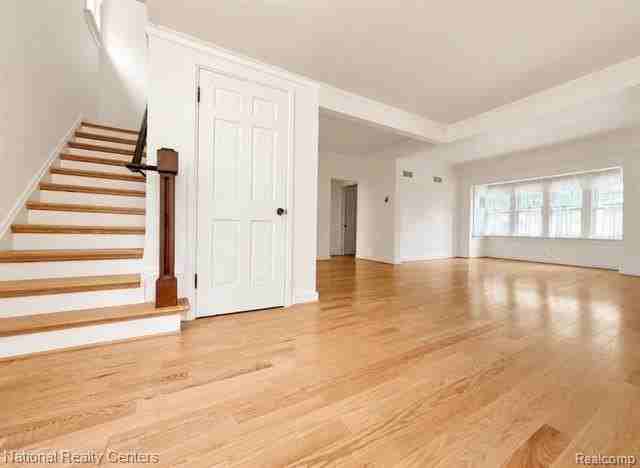 229 Linden St - Photo 6 of 27