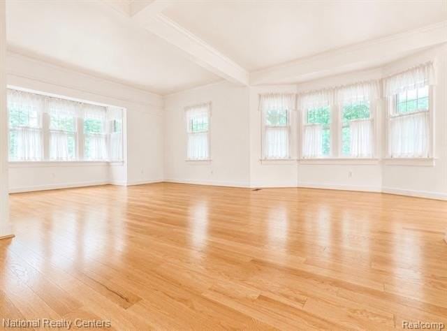 229 Linden St - Photo 7 of 27