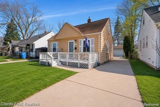 24047 Stanford St - Photo 2 of 15