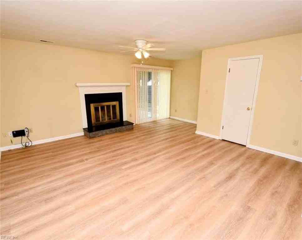 5216 Johnstown Ln - Photo 7 of 38