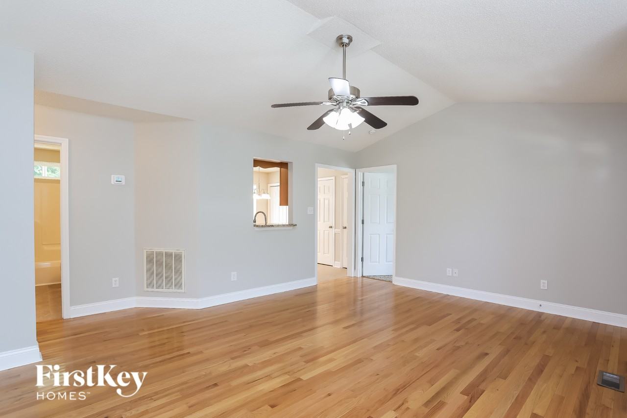 3508 Sidneys Way - Photo 4 of 15