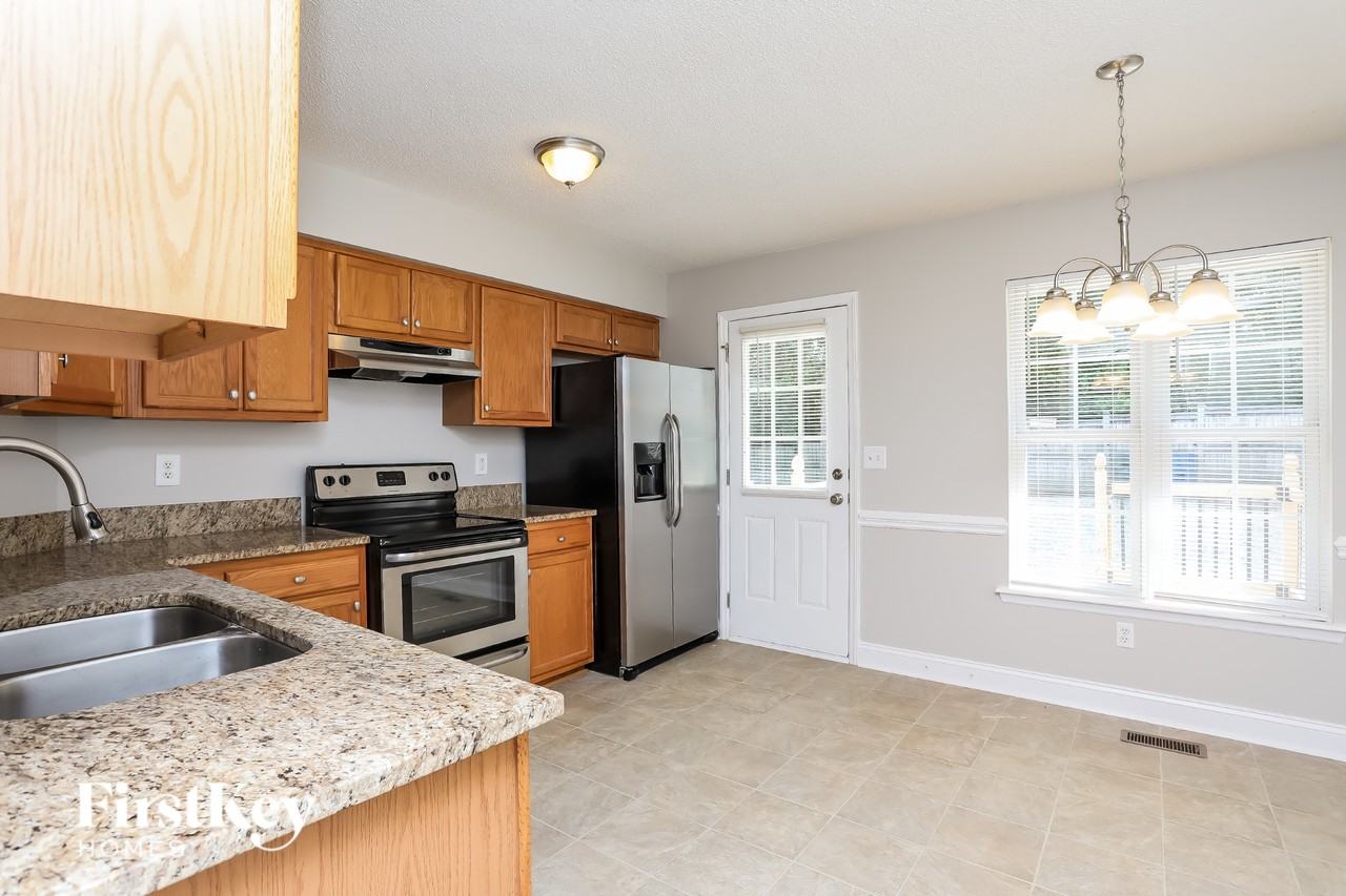 3508 Sidneys Way - Photo 6 of 15