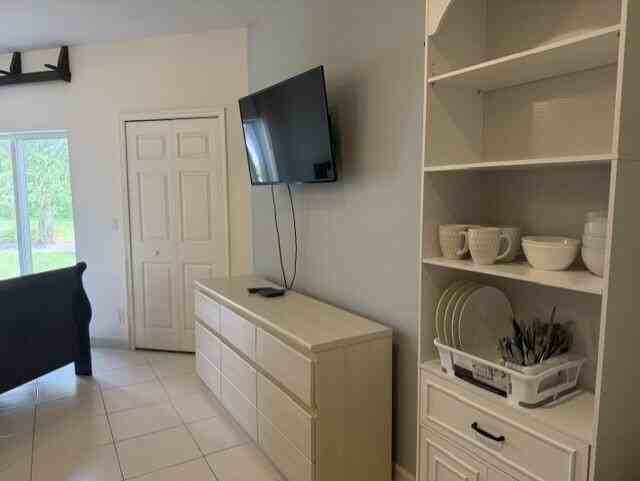 8906 Sandshot Ct #B - Photo 6 of 32
