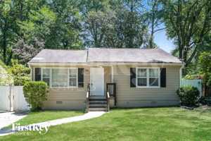 featured image of 2668 Hood Ave Nw