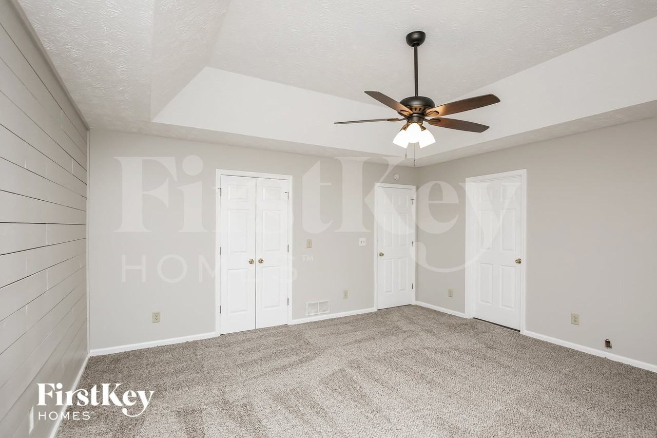 100 Timber Springs Way - Photo 6 of 15