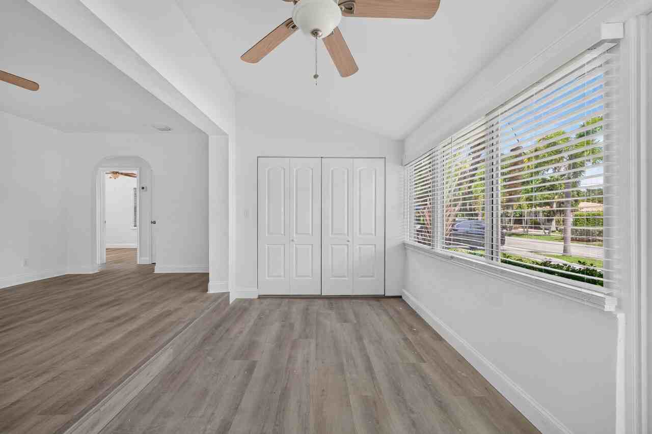 423 Sw 11th Ct #A - Photo 6 of 20