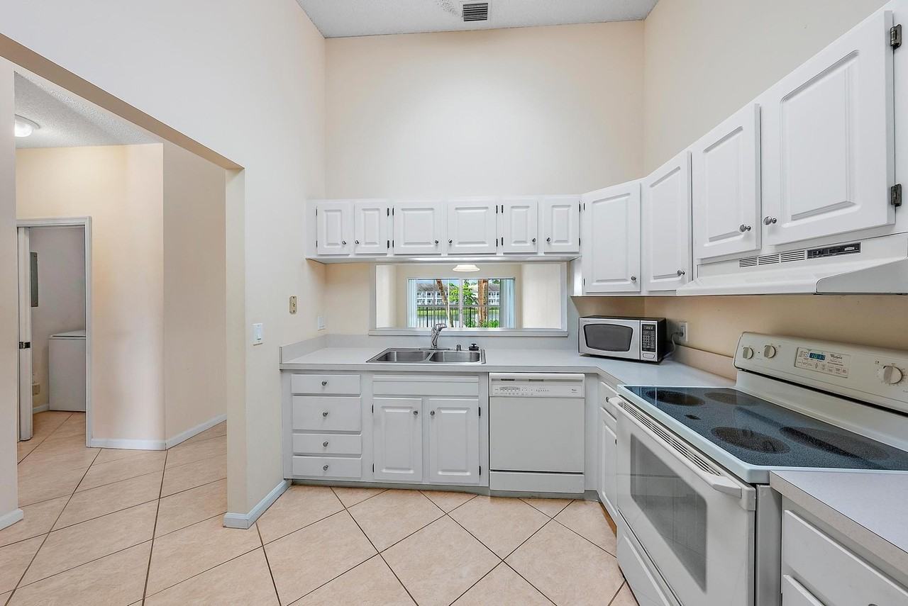 216 Cypress Point Dr - Photo 6 of 28