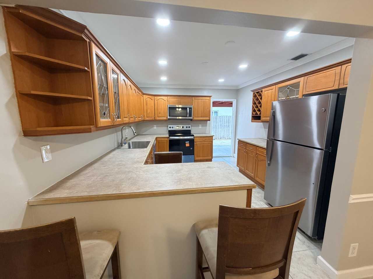 121 N 12th St - Photo 7 of 12