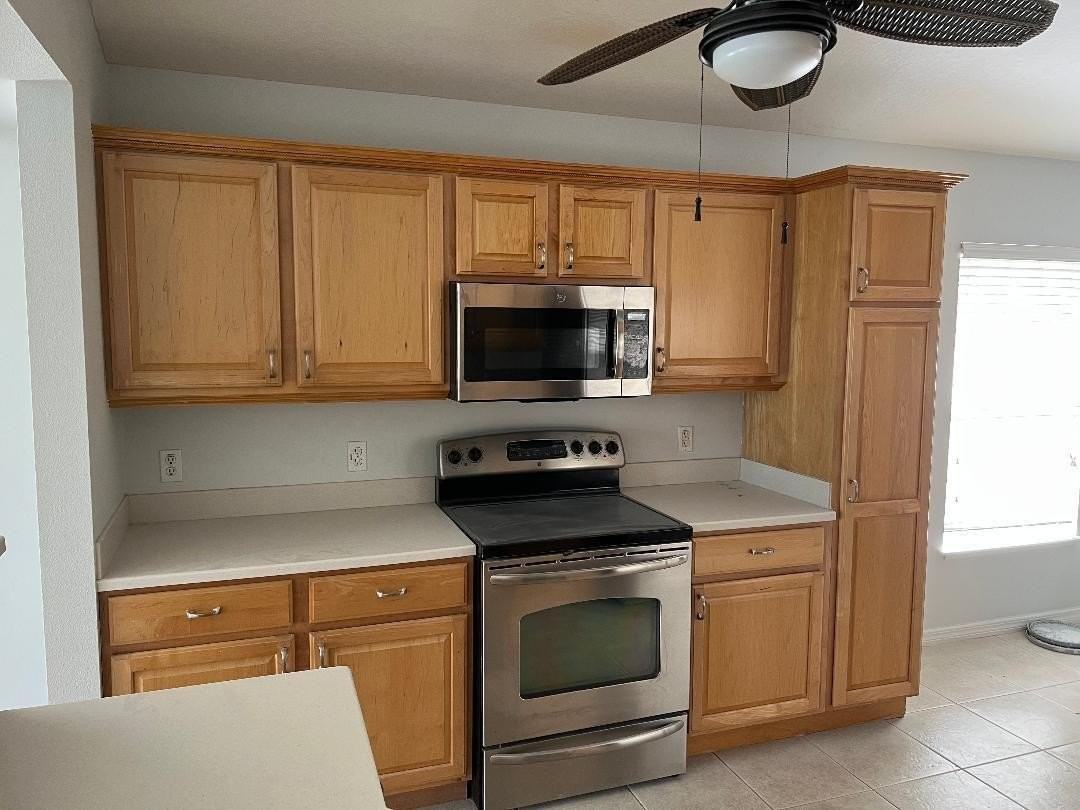 8196 Westfield Cir - Photo 5 of 9