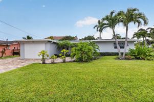 featured image of 700 Ne 70th St