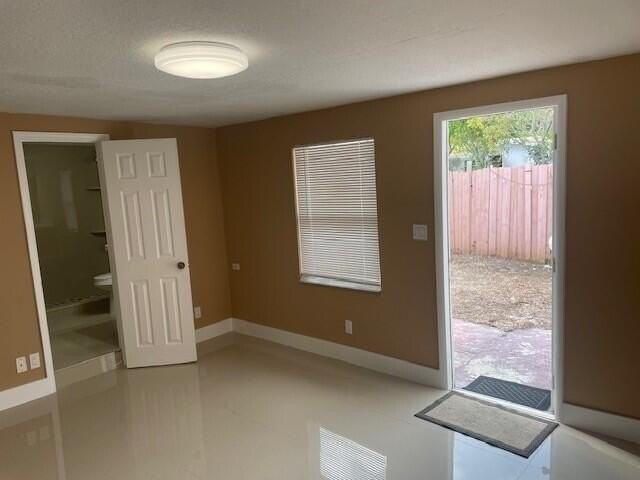 6432 Sw 18th Ct #B - Photo 4 of 13