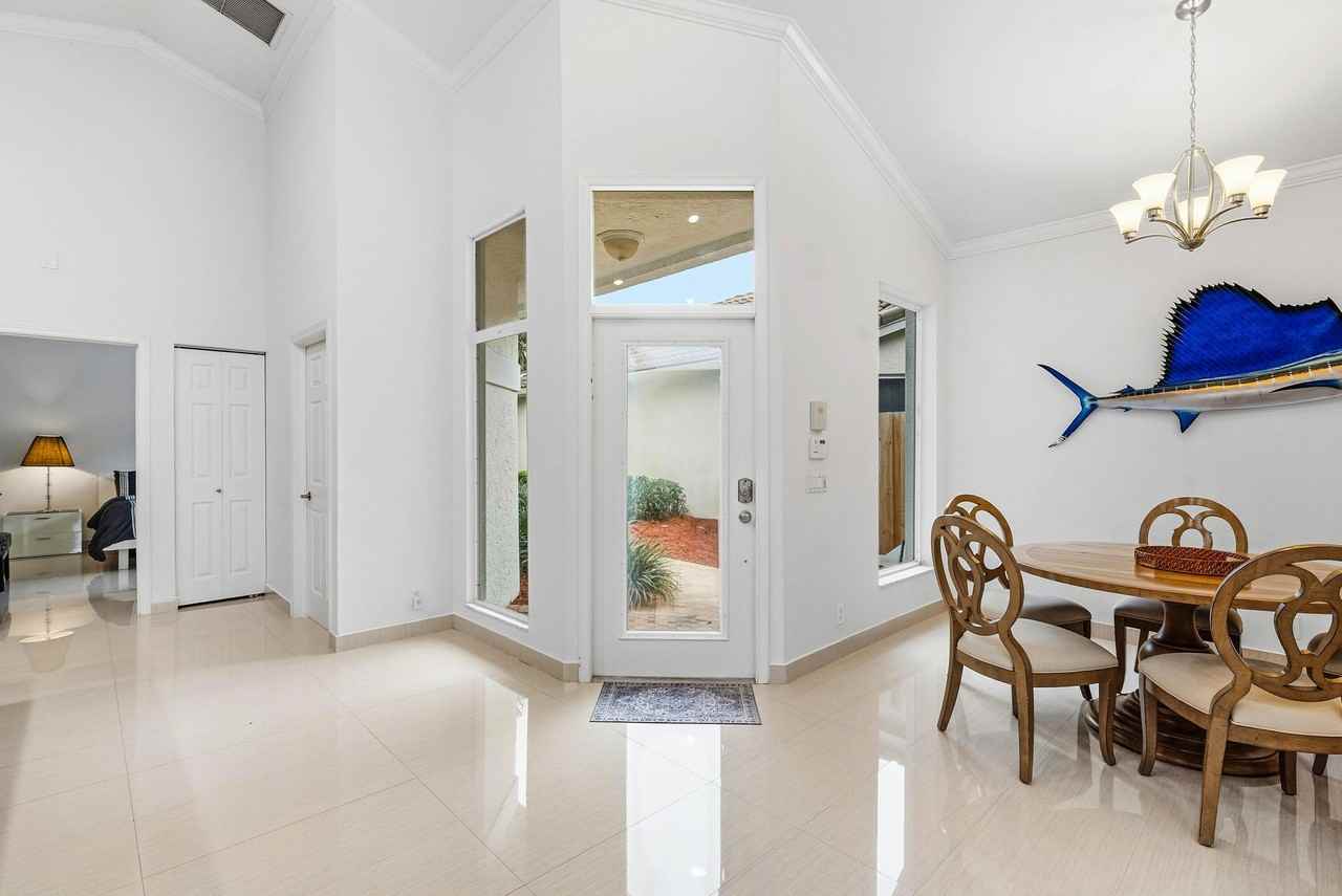 2469 Nw 66th Dr - Photo 6 of 32